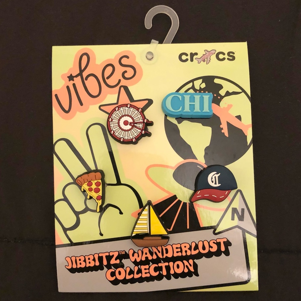 BRAND NEW Crocs Jibbitz Wanderlust Collection - CHI🍕🎡⛵️🧢